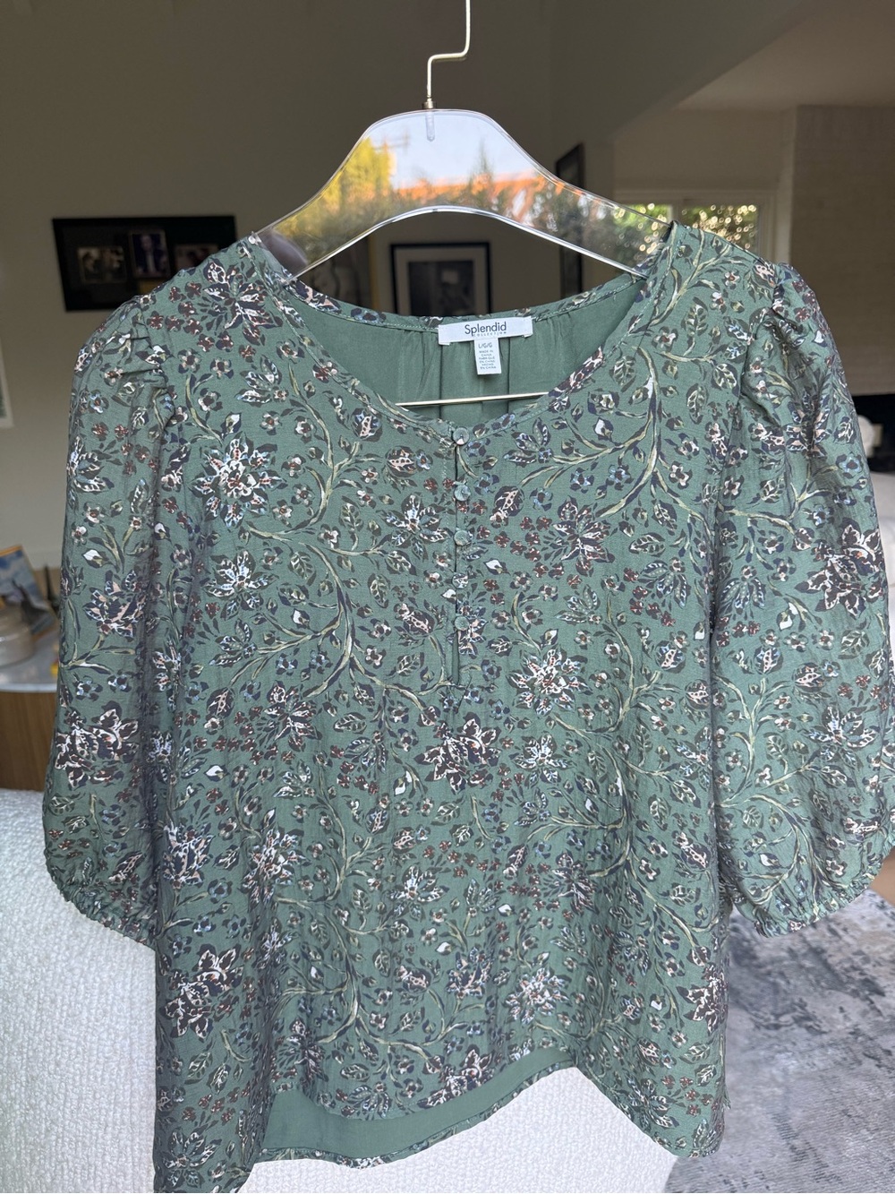 Splendid Olive Green Floral Puff-Sleeve Blouse